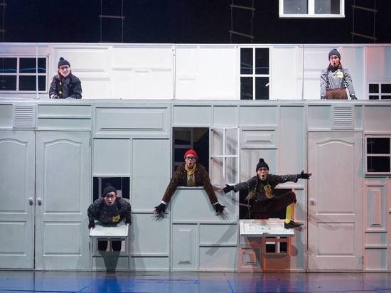     ФОТО: ГАЛИНА ИНКИНА, ПРЕСС-СЛУЖБА ГРДТ ИМЕНИ БЕСТУЖЕВА