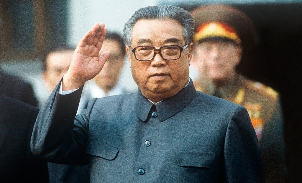 Ким Ир Сен – отец Ким Чен Ира и дед Ким Чен Ына. Капитан Красной Армии