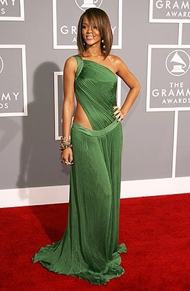 Певица всегда любила экспериментировать с прическами. На «Грэмми» в 2007 году
Фото: Frazer Harrison / Getty Images