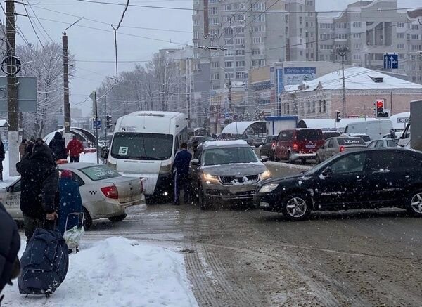    Суд рассказал, почему ненадлежащее содержание дорог АО «Брянскавтодор» зимой влечет возмещение ущерба после ДТП avchernov