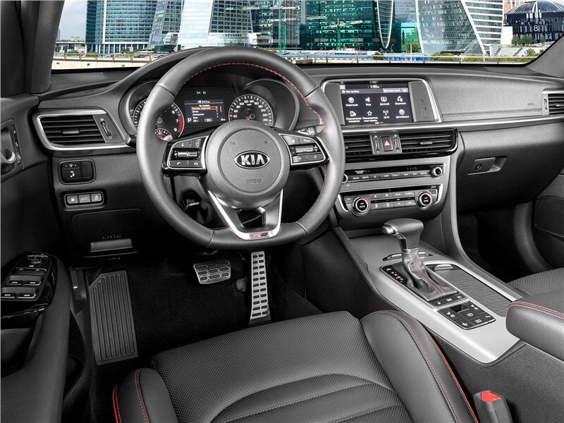 Интерьер салона Kia Optima