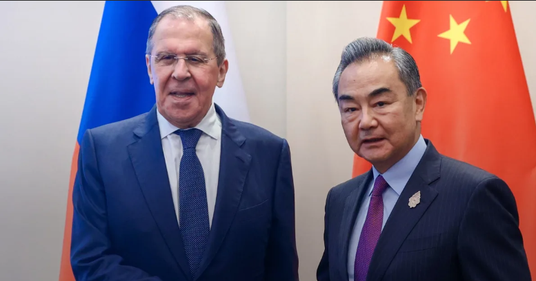 Лавров и Ван И