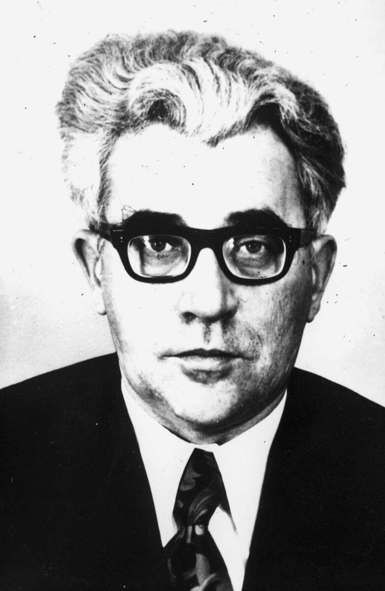 Заместитель директора ЛАЭС И.Г. Солдатов