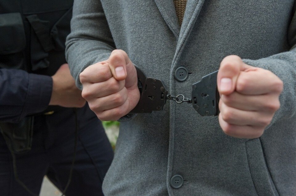     Задержанного суд отправил под домашний арест. Олег ЗОЛОТО