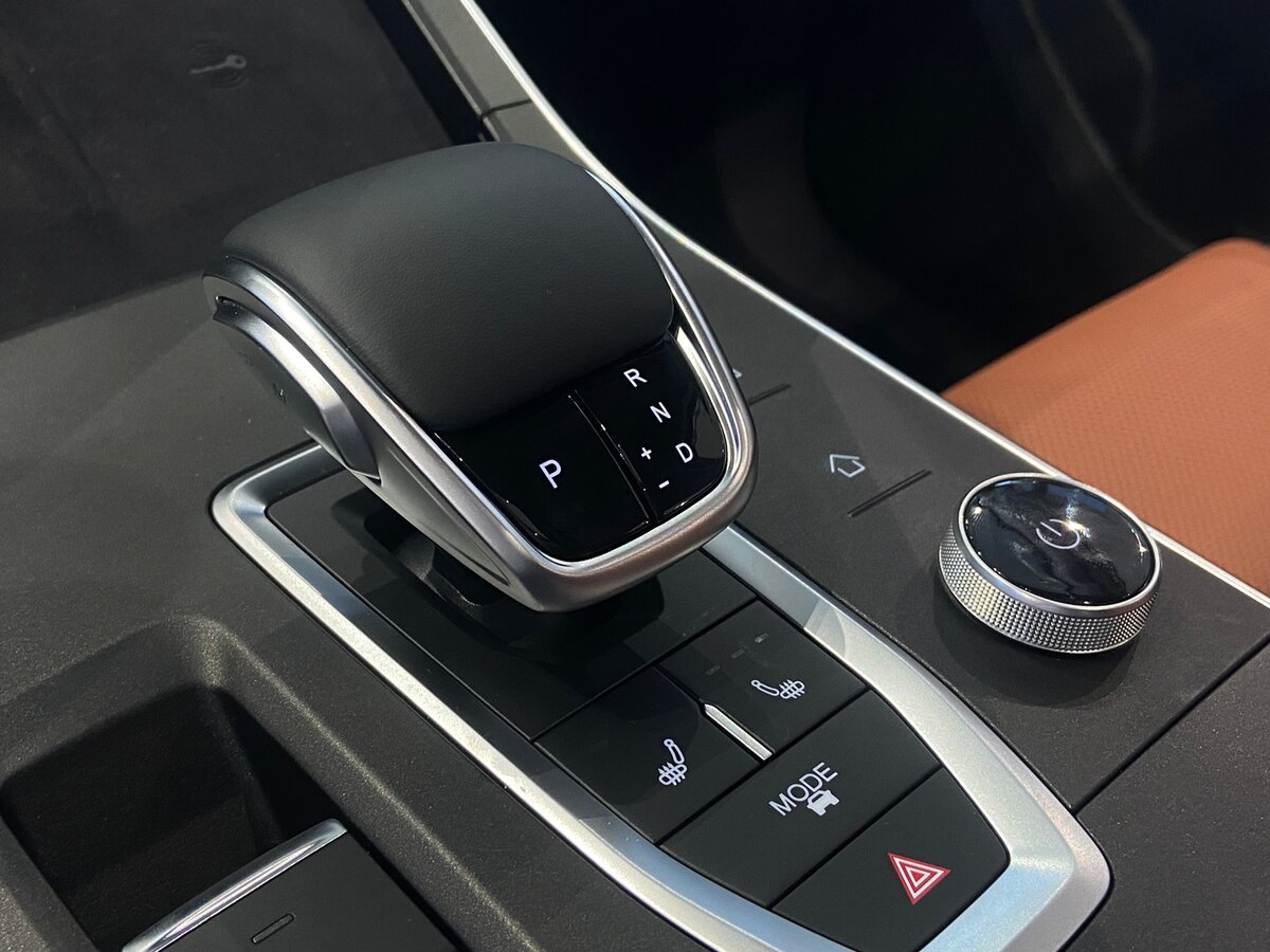 Включился спорт режим. Omoda c5 2022. Omoda c5 2022-2023. Omoda c5 AWD черный. Omoda c5 Ultimate 1.5t/147 CVT 5w.