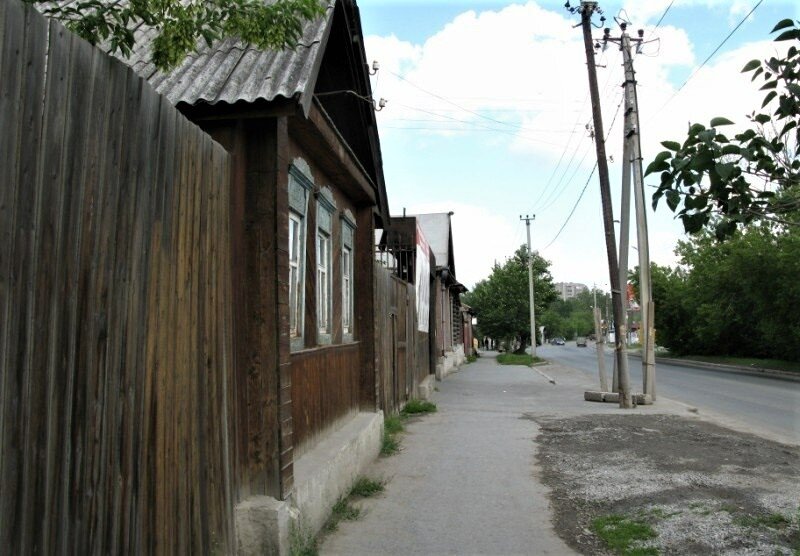 Улица Лыжников (Екатеринбург)