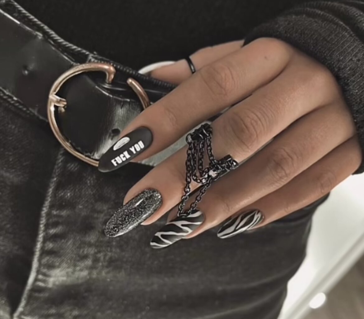 Для девушки самое главное красивые руки❤️