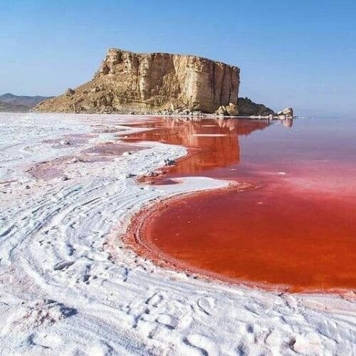 солончаки красного озера Урмия