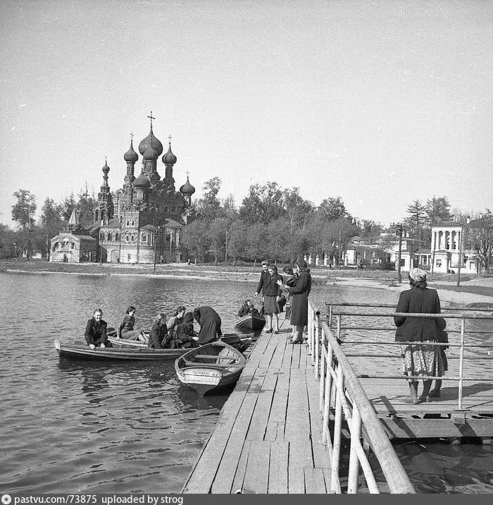 Останкино, 1950 - 1956 г. Родительский архив Алексея Строганова.