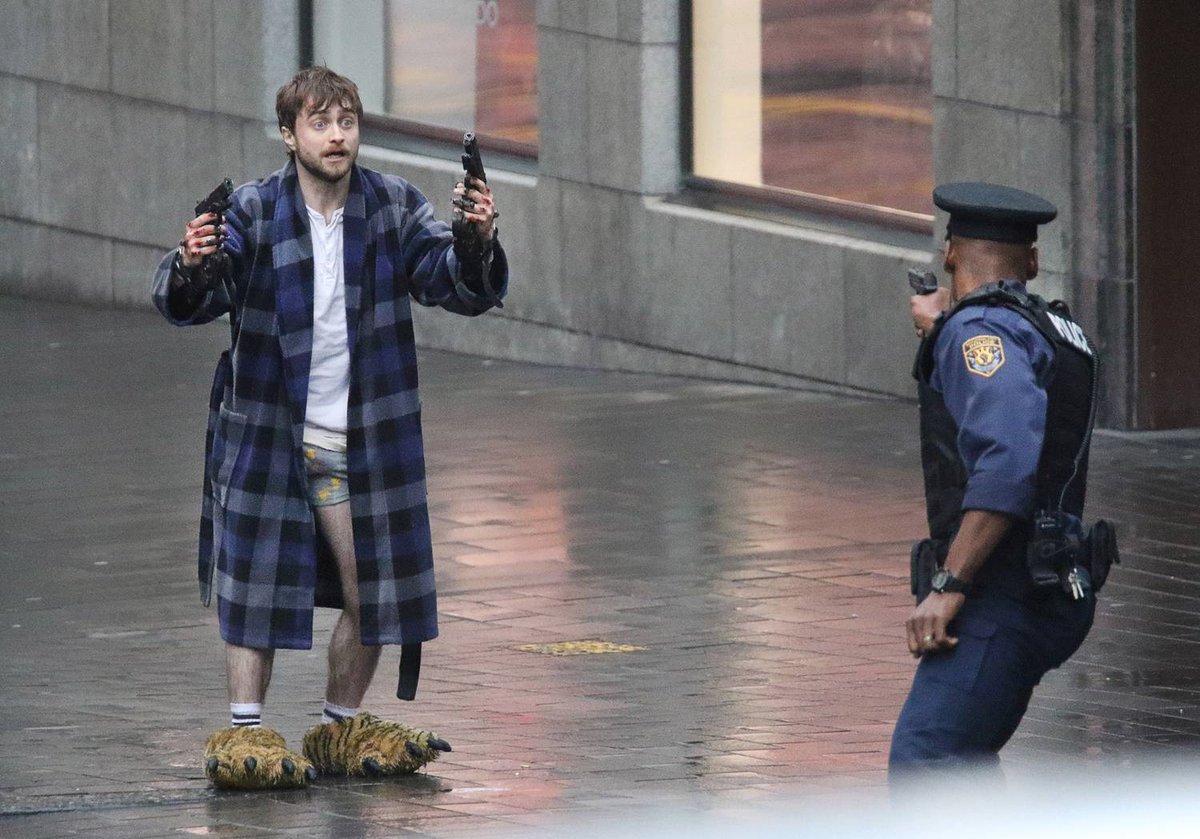 На фотографии кадр из фильма "Пушки Акимбо".