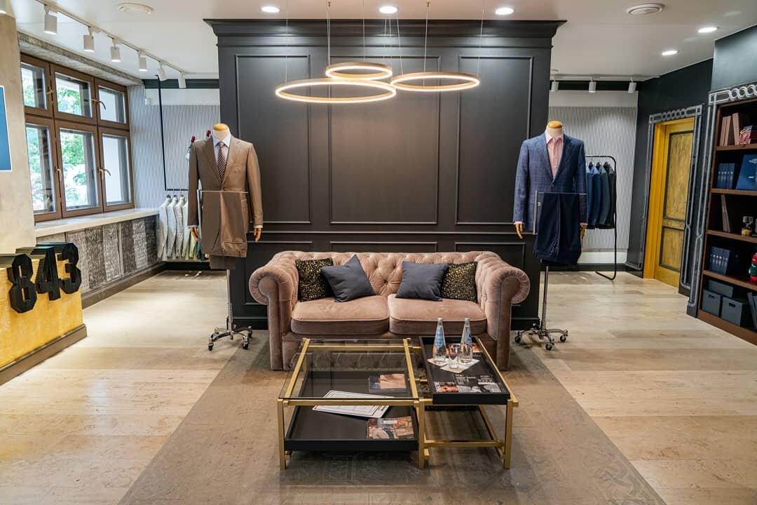 Фотографии фирменного бутика "843"