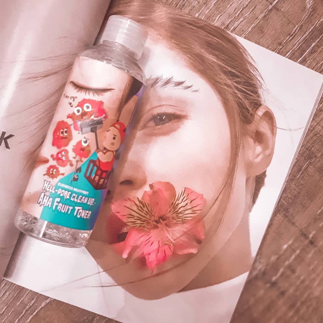 Тоник Elizavecca Hell-Pore. 