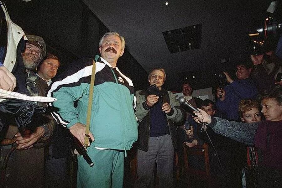 Вице-президент России А.Руцкой