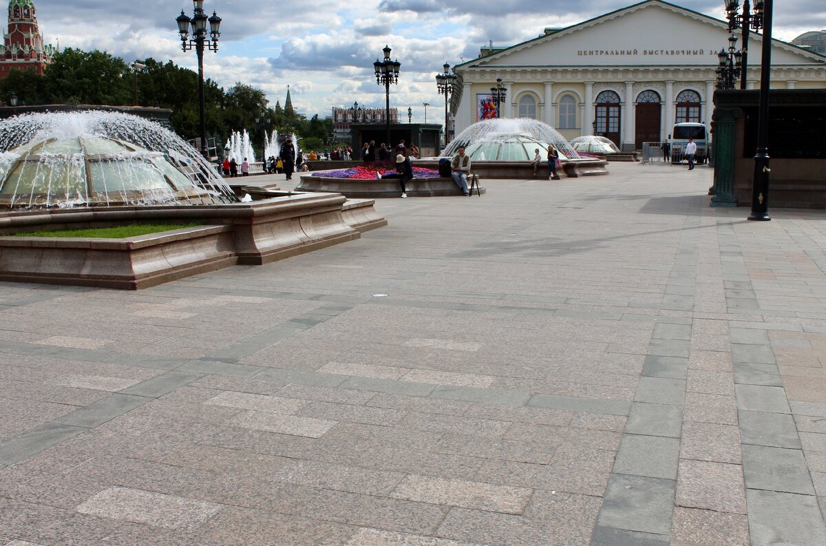 Lime москва манежная площадь фото Москва 1990-х годов и сегодня. 10 фото Про life в Москве и не только Дзен