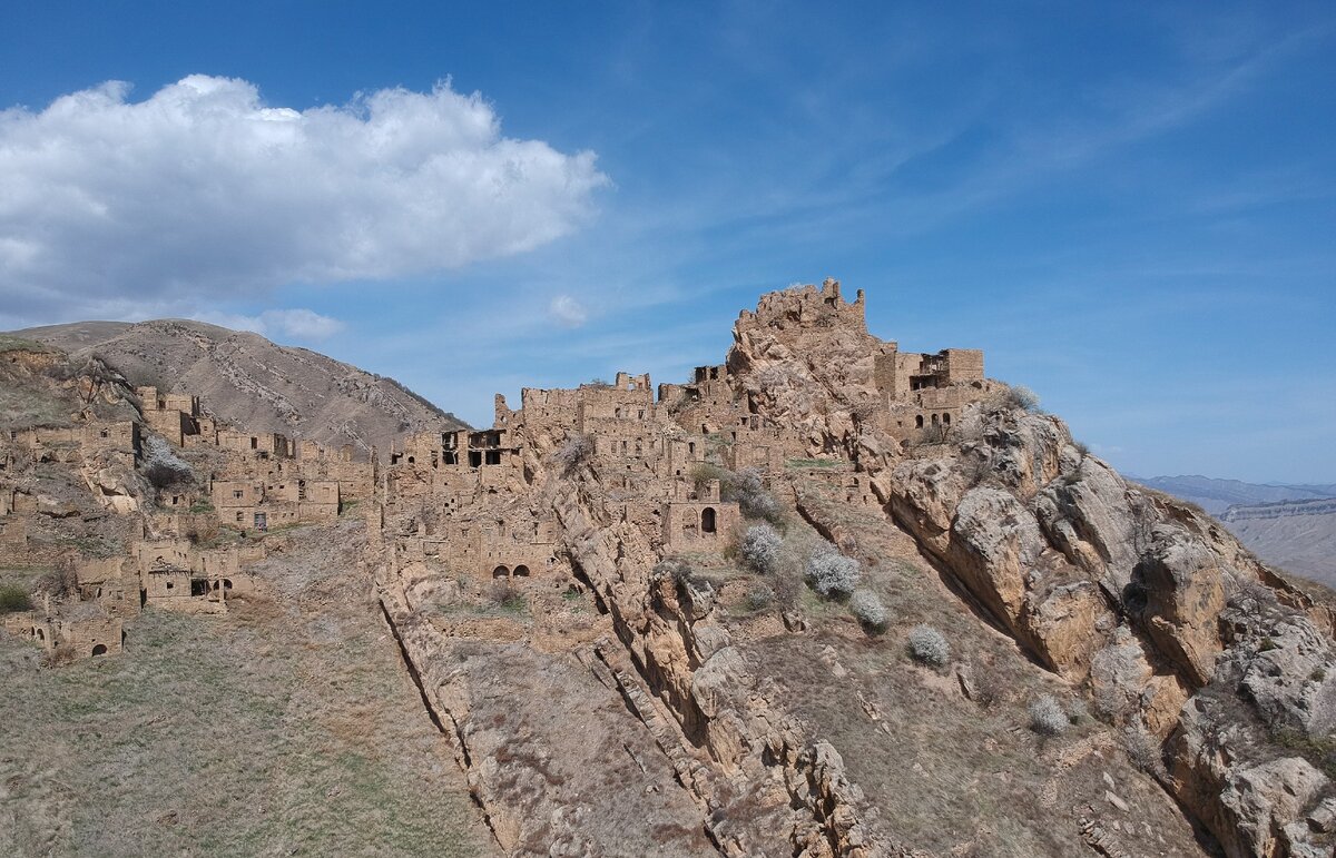 Заброшенное село Гамсутль - Дагестан