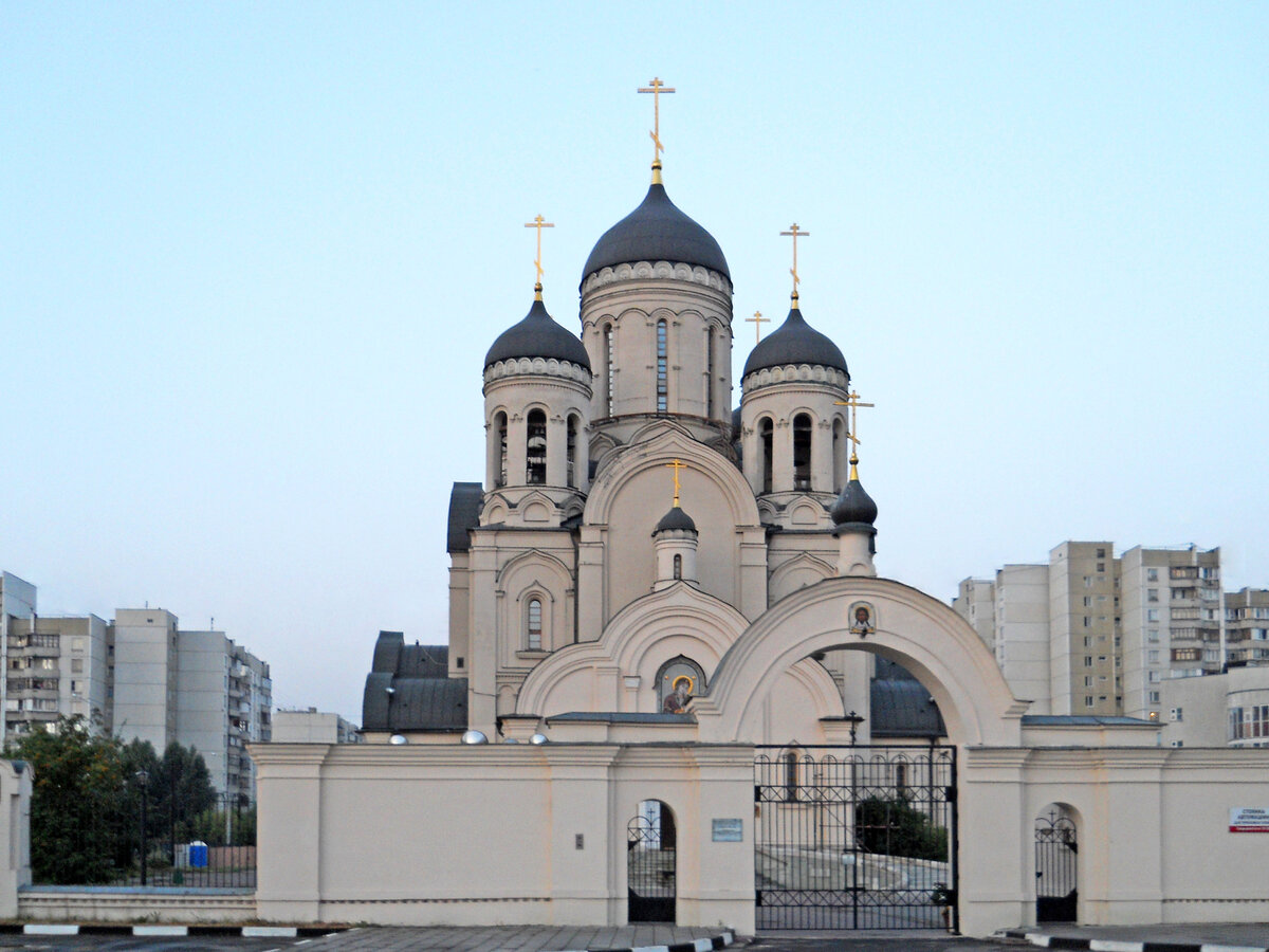Храм утоли моя печали в марьино. Храм в марьино служба. Храм утоли моя печали в марьино. Церковь утоли мои печали в марьино. Церковь в марьино утоли моя.