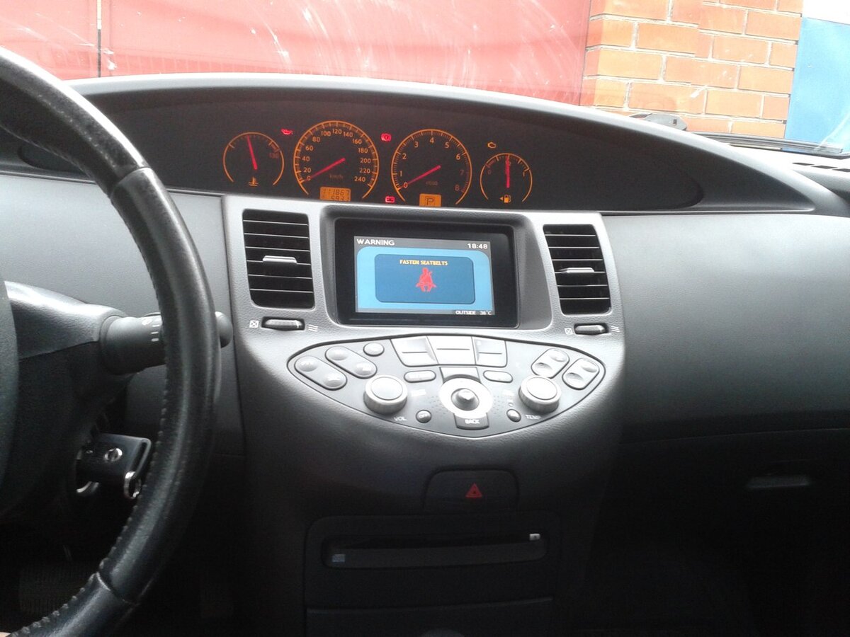 Панель Nissan Primera