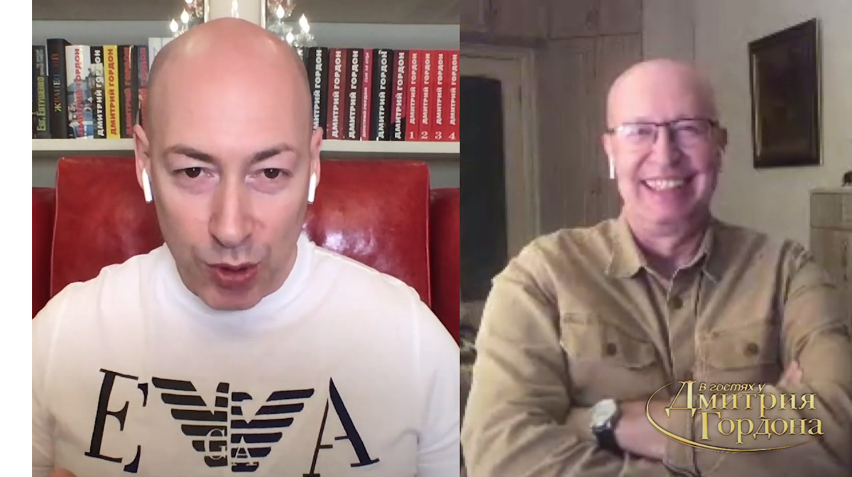 Кадр из интервью. Вопрос уже задан. С ютуб-канала "В гостях у Гордона"