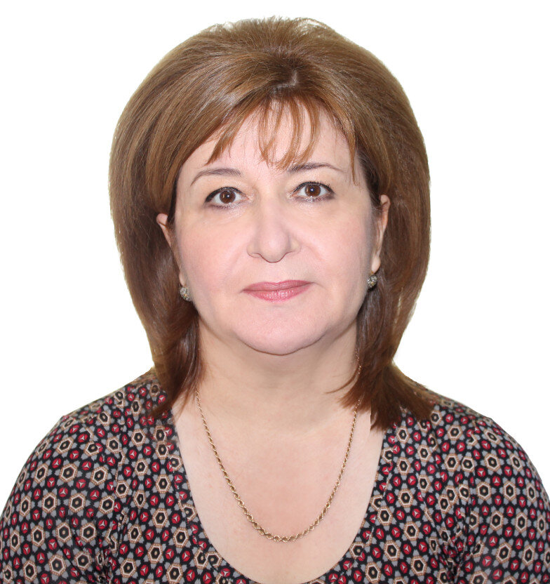 На фото: Эльмира Гаджибалаевна Абиева. 