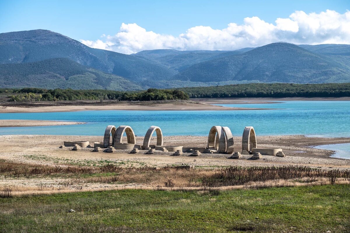 Чернореченское водохранилище плотина