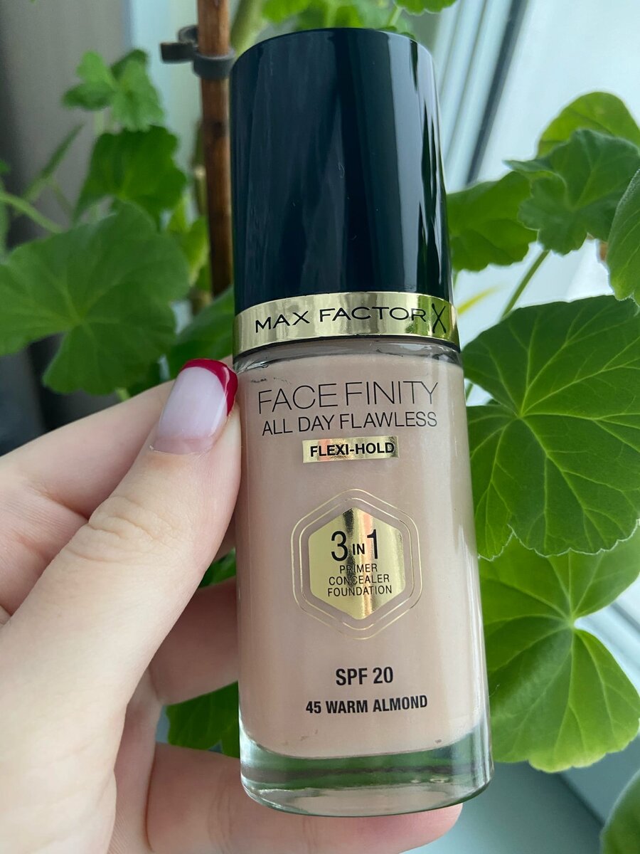 Max Factor FaceFinity All Day Flawless 3 в 1 