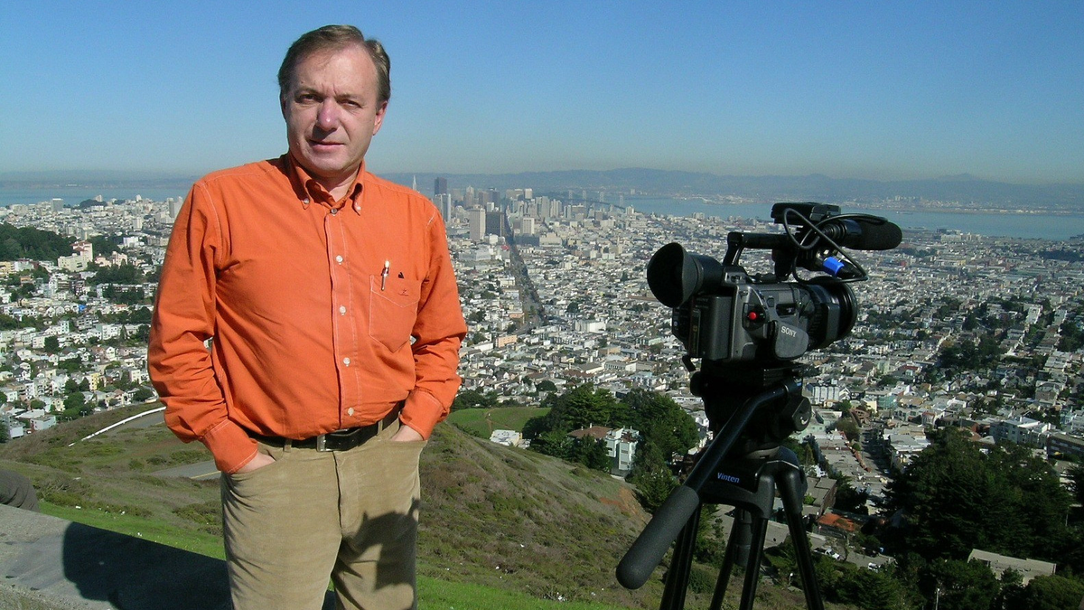 Репортеры. Сми человечки. Репортаж американского журналиста. Репортаж американского журналиста. Интервью на телевидении.