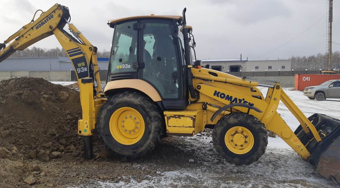 Экскаватор погрузчик KOMATSU WB93R-5EO, 2016 г/в, наработка 4800 м/ч