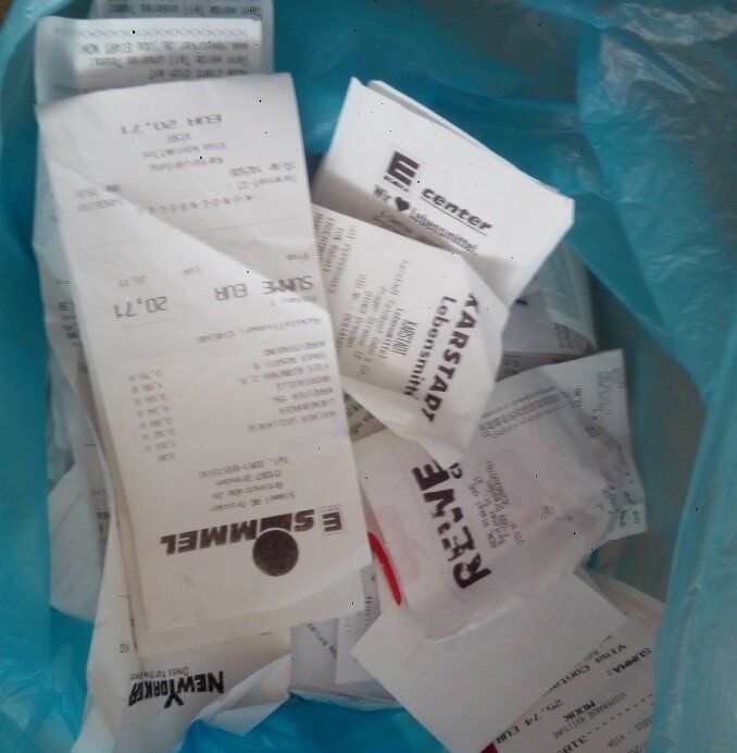 Пакет с чеками.