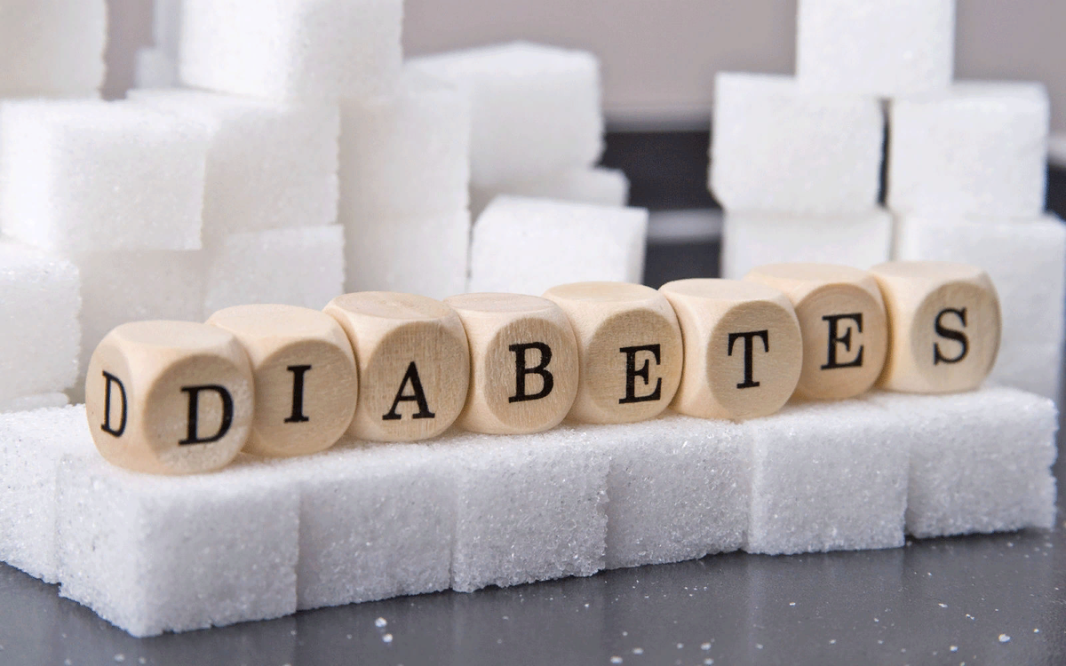 Диабет - очень страшное заболевание, оно уносит около 2 миллионов жизней в течение года, и все бы могло обойтись, если бы вовремя определяли проблему и правильно оказывали помощь.