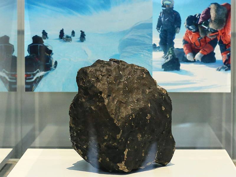 антарктида экспедиция. ученые в антарктиде.