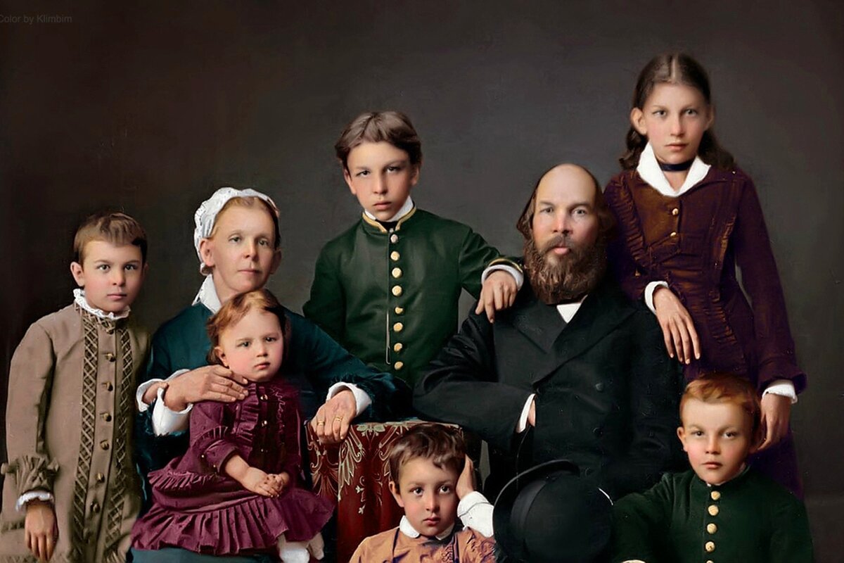 Семья Ульяновых. Источник: perm.mk.ru