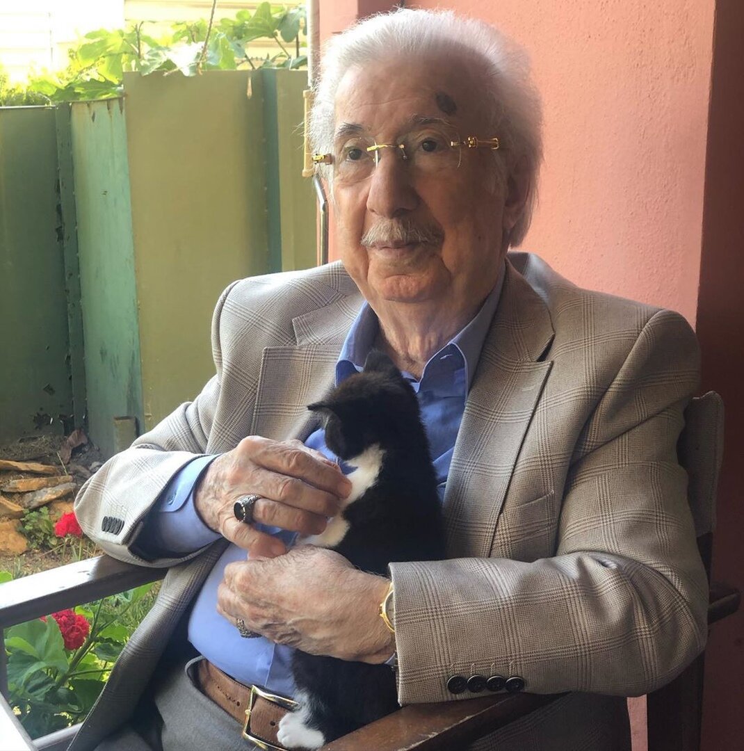 Прямой потомок султана Абдульхамида || - Харун Абдулкерим Османоглу. Источник: https://vk.com/wall-81391111_707105