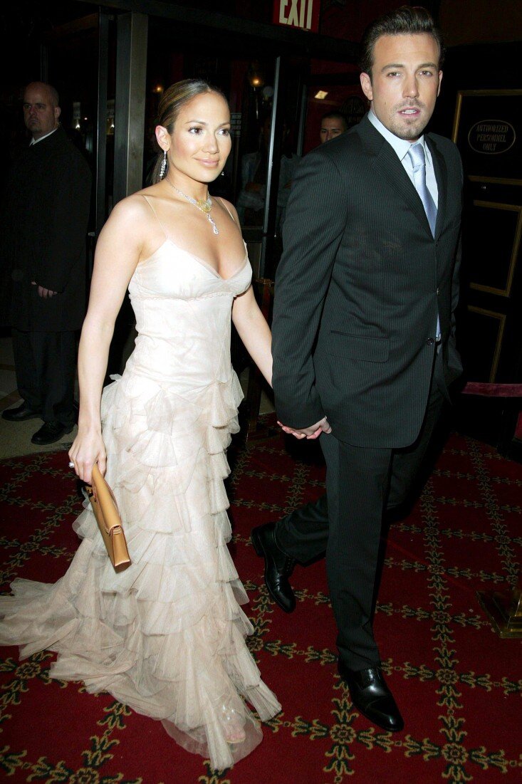  Дженнифер Лопес - Личность Металл Ян, Бен Аффлек - личность Земля Ян, вот она для него пример как раз женского тела. 