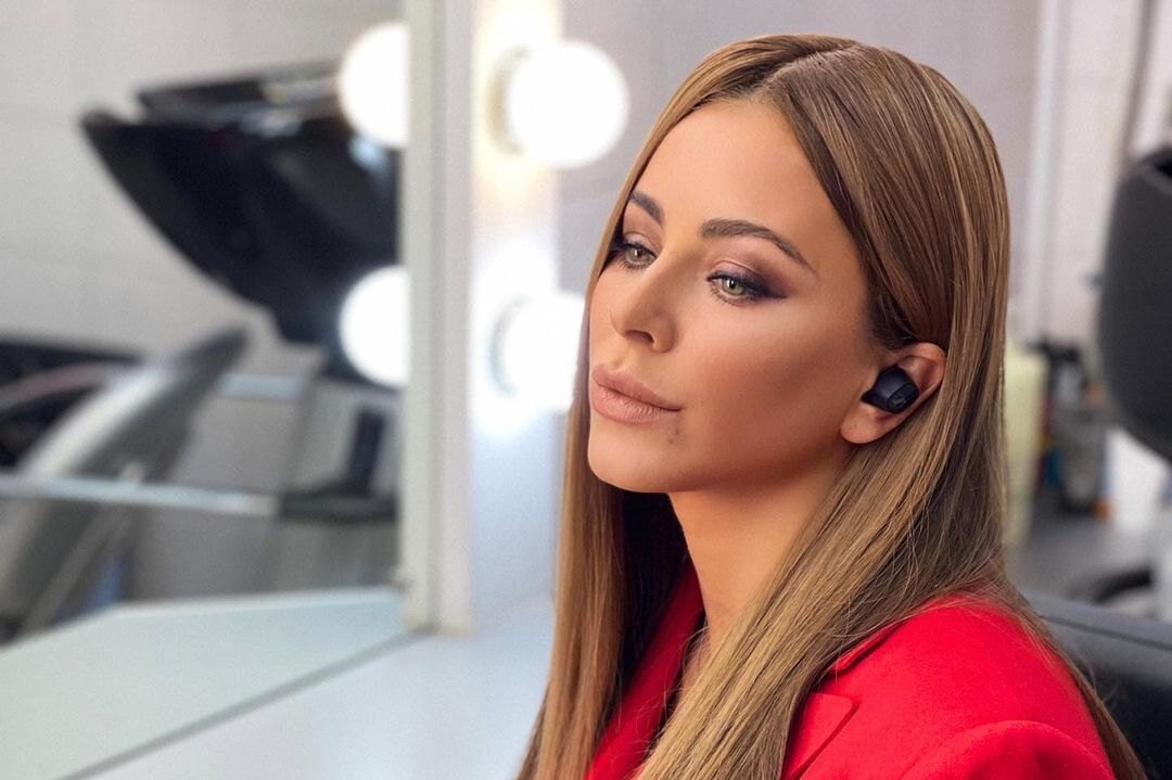     «Здесь я чувствую себя дома»: Ани Лорак рассекретила страну, в которую улетела из Россию