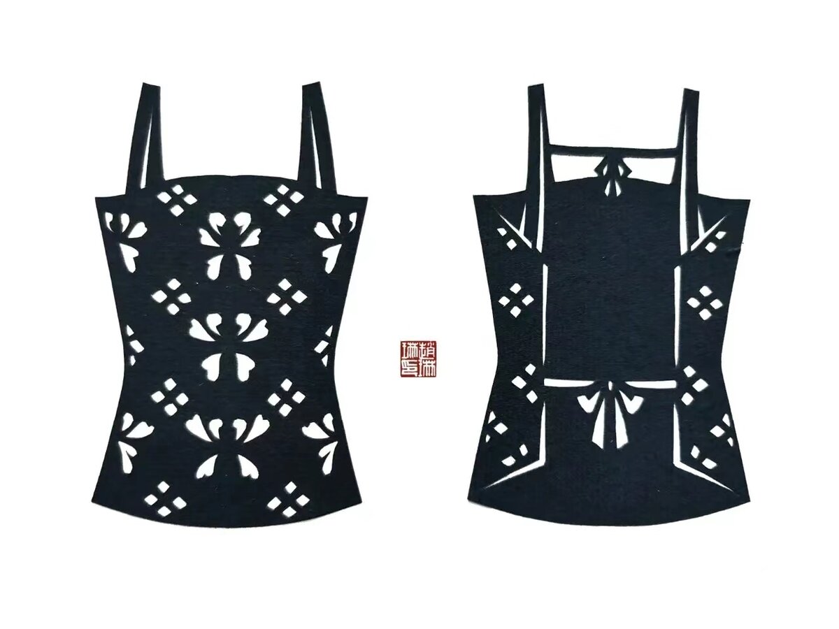 Синь'и ("одежда сердца", 心衣) эпох Цинь (221 до н. э. — 206 до н. э.) и Хань (206 до н. э. — 220 н. э.)