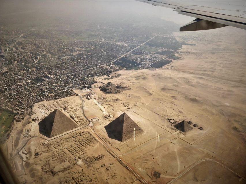   📷
