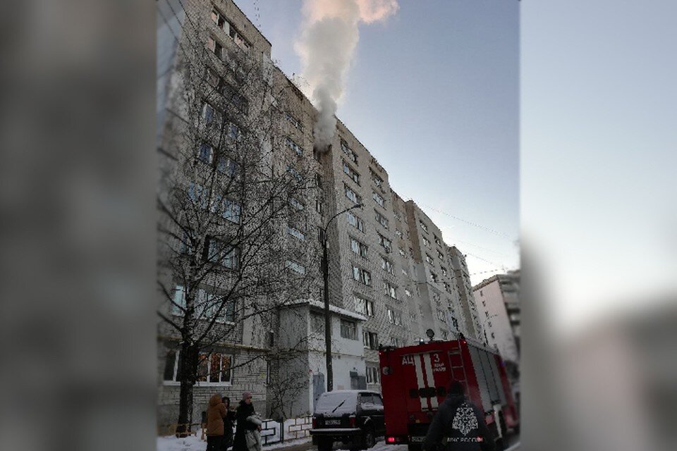     Двое детей пострадали при пожаре в девятиэтажке на улице Усилова в Нижнем Новгороде.  ГУ МЧС по Нижегородской области