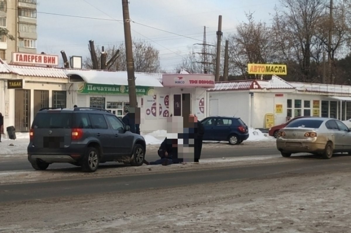    На улице Академика Туполева в Твери внедорожник сбил пьяную женщину