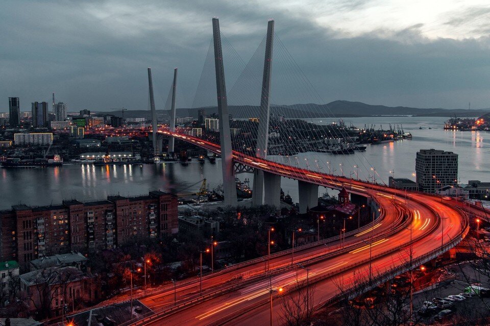     Золотой мост во Владивостоке. Вадим ПОПОВ