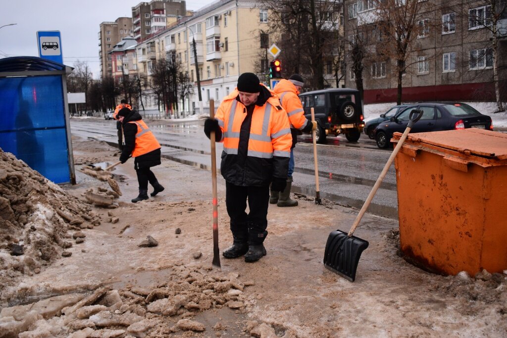 Тверь готовится к похолоданию после оттепели. Город усилил борьбу с гололёдом