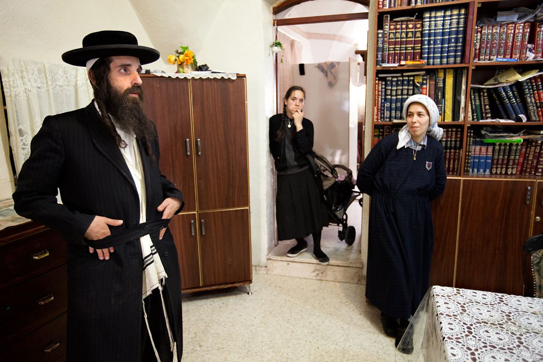 Хасиды в иерусалиме. Евреи хасиды и ортодоксы. Медведев дмитрий берл лазар. Евреи ортодоксы. Сколько лет иудаизму.