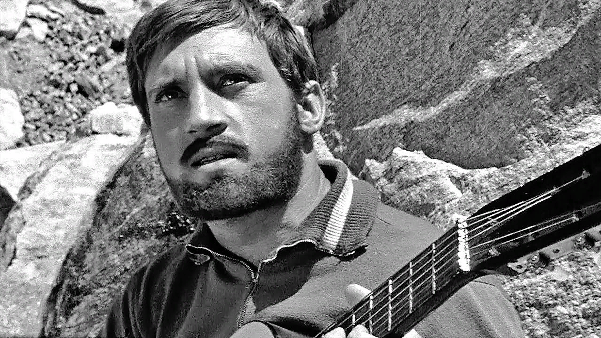 Кадр из фильма «Вертикаль»