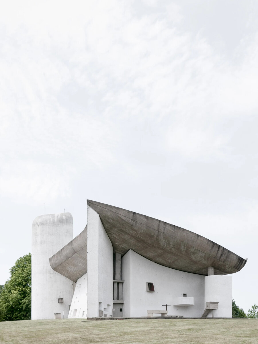 Le Corbusier | Chapelle Notre-Dame du Haut | 1950 - 1955 | Hiepler, Bruiner, Mili Sánchez Azcona | Роншан, FR