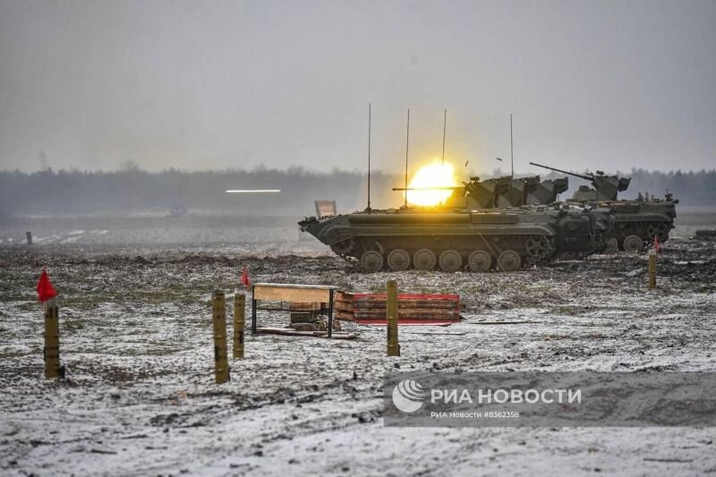 Экипажи осваивают машины БРМ-1КМ на одном из полигонов в тыловой зоне проведения СВО