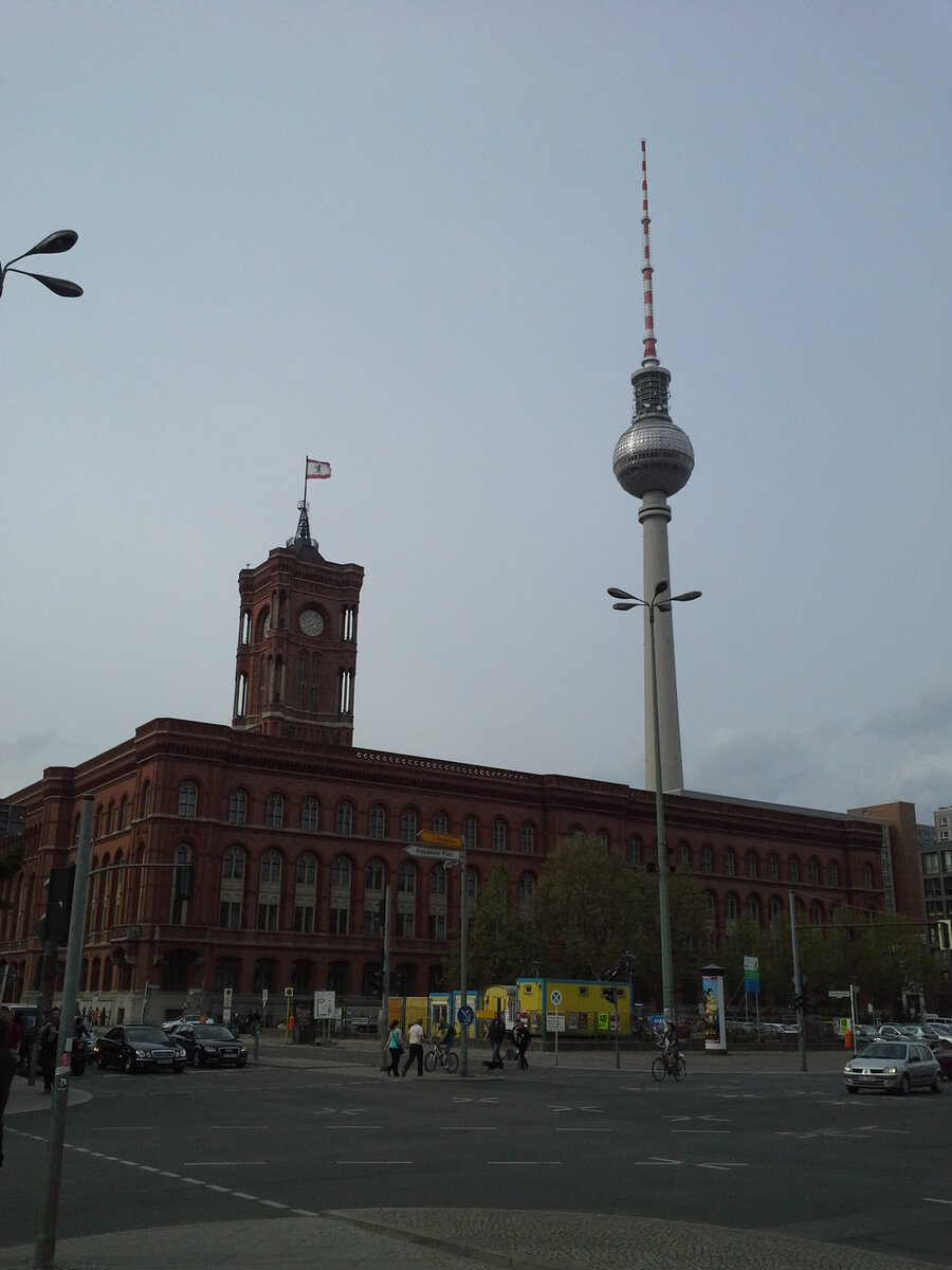 Красная ратуша.