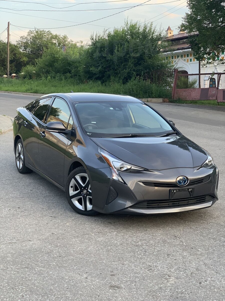 Итак, знакомимся: Toyota Prius, 2018 год. 4 поколение.