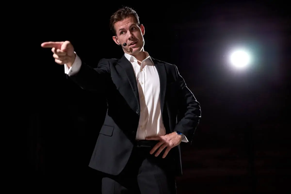 Разоблачение инфоцыган в расследовании Ксении Собчак стало началом потока негатива в адрес продавцов легкого счастья