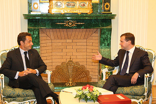 Переговоры Д.А. Медведева и Н. Саркози 12 августа 2008. Фото с сайта Президента РФ. 