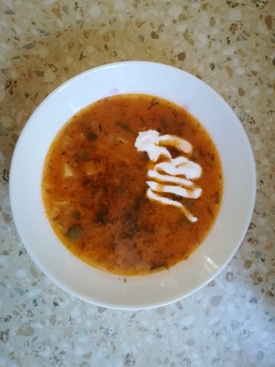 Подаём со сметаной )))