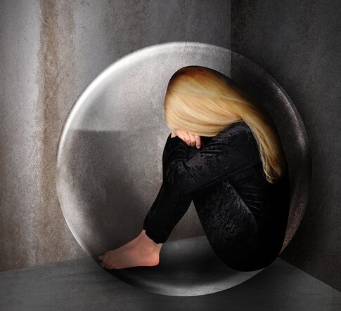 Быть жертвой и иметь менталитет жертвы  -  это не одно и тоже